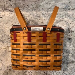2003 Longaberger Bee Basket